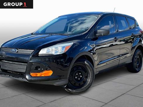 Used 2016 Ford Escape S image 1