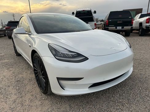Used 2020 Tesla Model 3 Long Range image 2