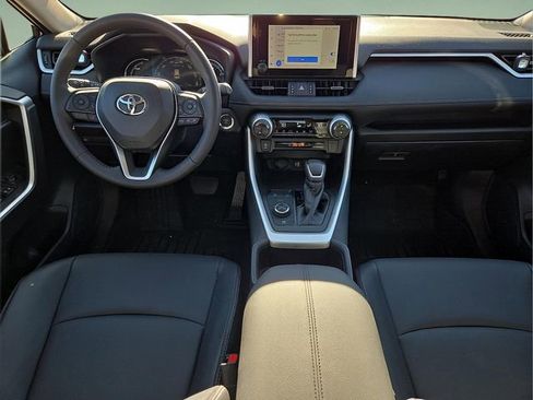 Used 2024 Toyota RAV4 XLE Premium image 17