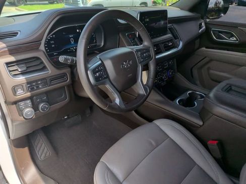 Used 2023 Chevrolet Tahoe Z71 w/ Luxury Package AWD/4WD image 16