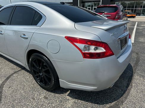 Used 2011 Nissan Maxima 3.5 SV w/ Premium Pkg FWD image 13