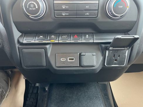 Used 2022 Chevrolet Silverado 1500 W/T w/ WT Value Package image 17