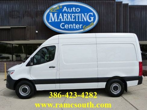 Used 2021 Mercedes-Benz Sprinter 1500 w/ Driver Convenience Package image 1