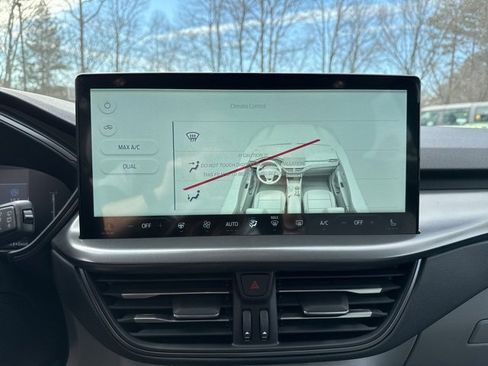 New 2026 Ford Escape SE image 15