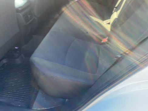 Used 2022 Toyota RAV4 LE image 19