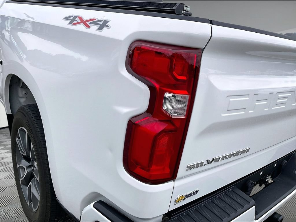 Used 2023 Chevrolet Silverado 1500 RST AWD/4WD image 31