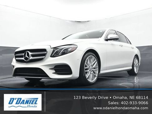 Used 2019 Mercedes-Benz E 300 4MATIC image 9