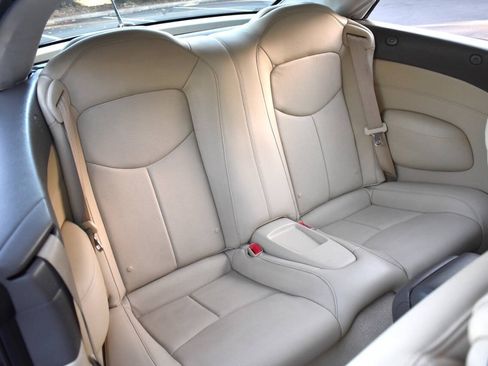 Used 2010 INFINITI G37 Convertible w/ Premium Pkg RWD image 29
