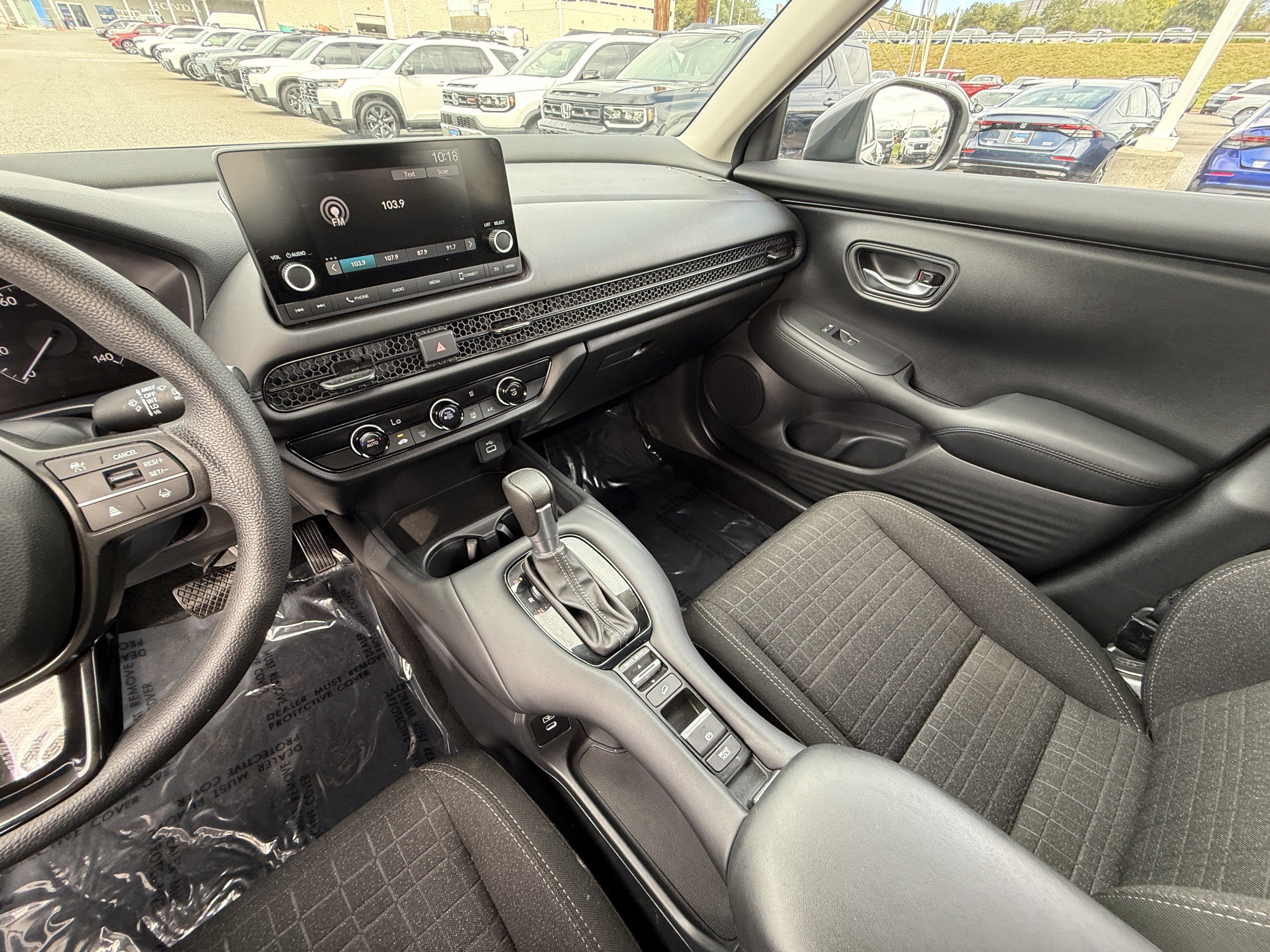 Certified 2025 Honda HR-V LX image 26