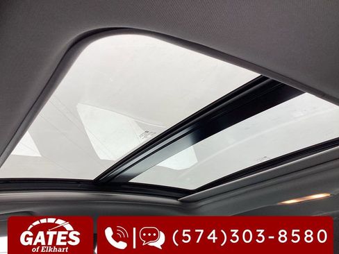 Used 2024 Chevrolet Malibu LT image 4