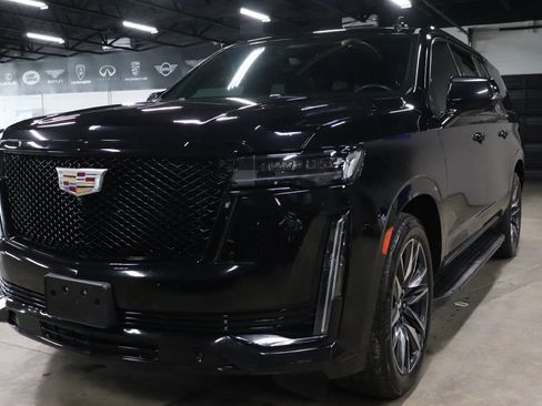 Used 2022 Cadillac Escalade ESV Sport w/ Touring Package image 1