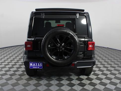 Used 2025 Jeep Wrangler Unlimited Sahara w/ Safety Group AWD/4WD image 22