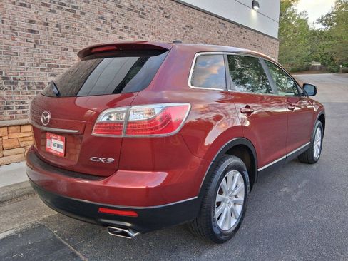 Used 2010 MAZDA CX-9 Touring w/ Moonroof & Bose Audio Pkg FWD image 5