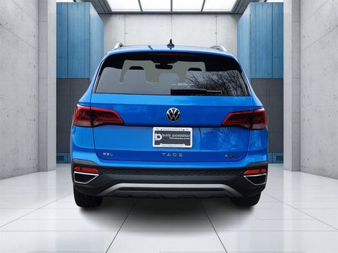 Used 2022 Volkswagen Taos SEL image 29