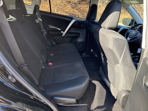 Used 2015 Toyota RAV4 LE image 24