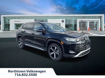 New 2025 Volkswagen Tiguan SE