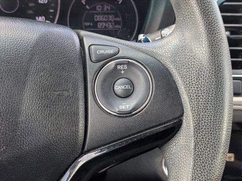 Used 2017 Honda HR-V EX image 5