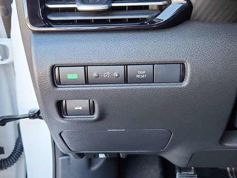 Certified 2023 Nissan Sentra SR w/ Trunk Package FWD image 24