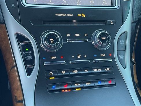 Used 2020 Lincoln Nautilus Reserve w/ Equipment Group 201A image 19