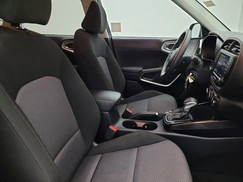 Used 2024 Kia Soul LX w/ Option Group 015 image 21