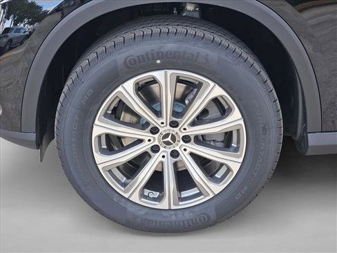 Used 2026 Mercedes-Benz GLC 300 image 10