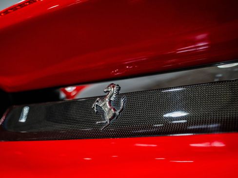 Used 2020 Ferrari 488 Pista Coupe image 37