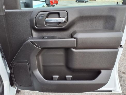 Used 2025 Chevrolet Silverado 2500 W/T image 14