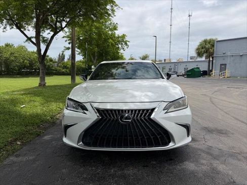 Used 2023 Lexus ES 350 w/ Accessory Package (Z2) FWD image 7