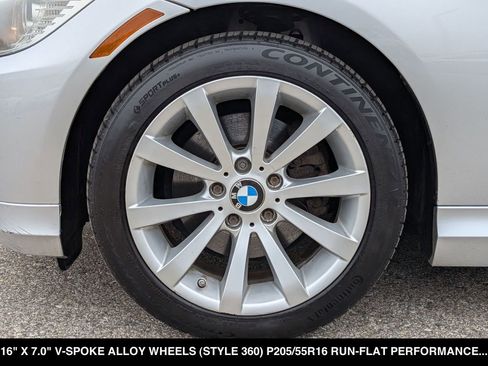 Used 2011 BMW 328i xDrive Sedan AWD/4WD image 16