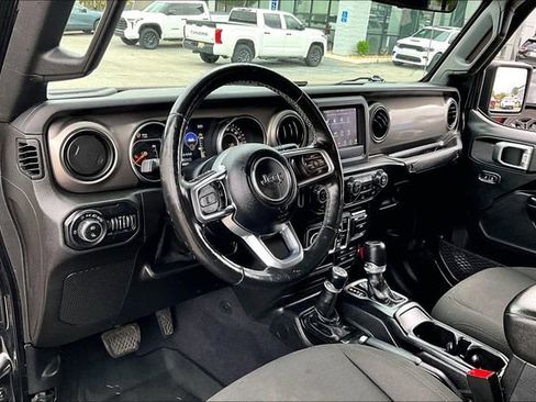 Used 2020 Jeep Gladiator Sport w/ Quick Order Package 24S AWD/4WD image 14