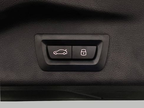Certified 2026 BMW X7 M60i AWD/4WD image 8