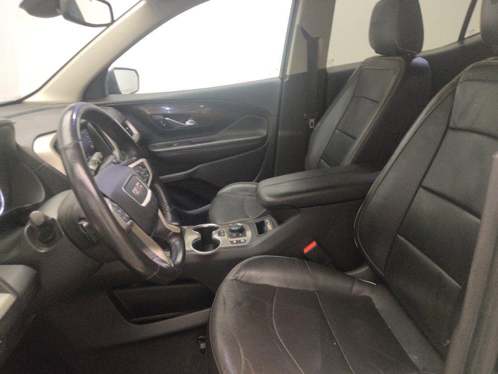 Used 2020 GMC Terrain Denali w/ Denali Premium Package AWD/4WD image 17