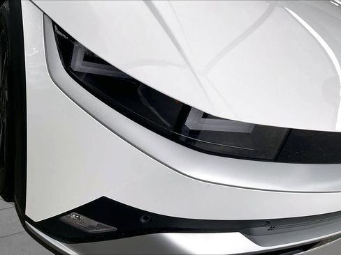 Certified 2026 Hyundai Ioniq 5 SEL RWD image 26
