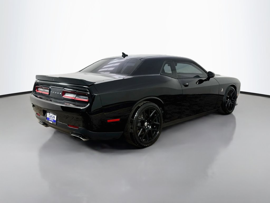 Used 2015 Dodge Challenger R/T Scat Pack w/ Leather Interior Group RWD image 8