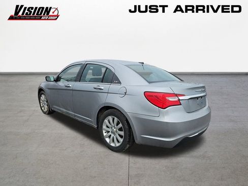 Used 2014 Chrysler 200 Touring image 7