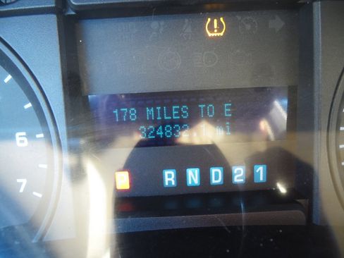 Used 2010 Ford F150 XL image 8