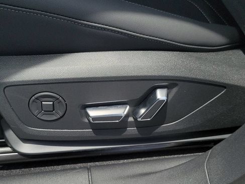 New 2026 Audi Q3 quattro 2.0T AWD/4WD image 18