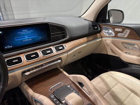 Used 2021 Mercedes-Benz GLS 450 4MATIC image 15