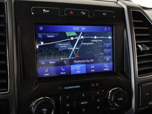 Used 2021 Ford F250 XLT w/ XLT Premium Package AWD/4WD image 7