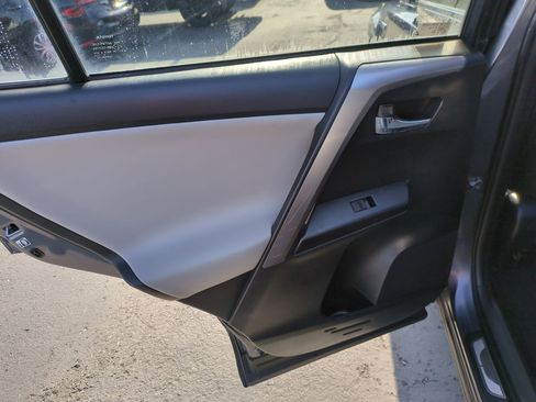 Used 2017 Toyota RAV4 XLE image 31