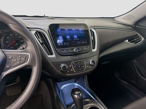 Used 2019 Chevrolet Malibu LT FWD image 26
