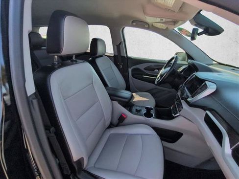 Used 2024 GMC Terrain SLT FWD image 19