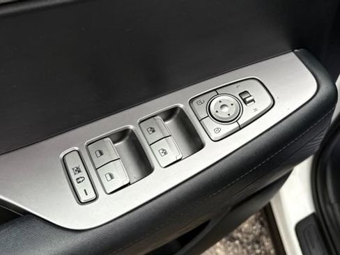 Used 2023 Hyundai Palisade SEL FWD image 13