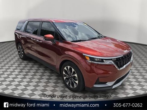 Used 2024 Kia Carnival EX FWD image 1