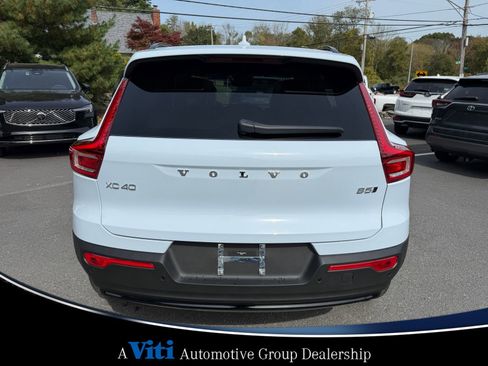 Used 2026 Volvo XC40 B5 Plus w/ Protection Package Premier image 7