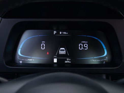 Used 2025 Hyundai Elantra Sport image 14