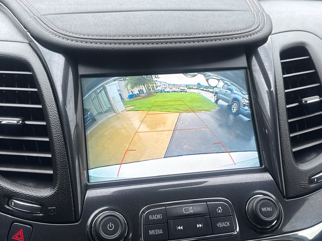 Certified 2018 Chevrolet Impala Premier w/ Premier Confidence Package FWD image 19