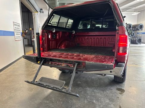 Used 2019 Ford F150 Lariat w/ Equipment Group 502A Luxury AWD/4WD image 27