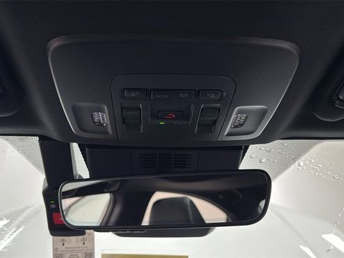 New 2026 Toyota Camry Hybrid image 11