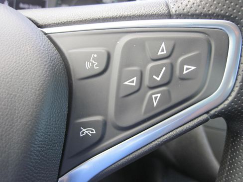 Used 2023 Chevrolet Malibu LS image 13